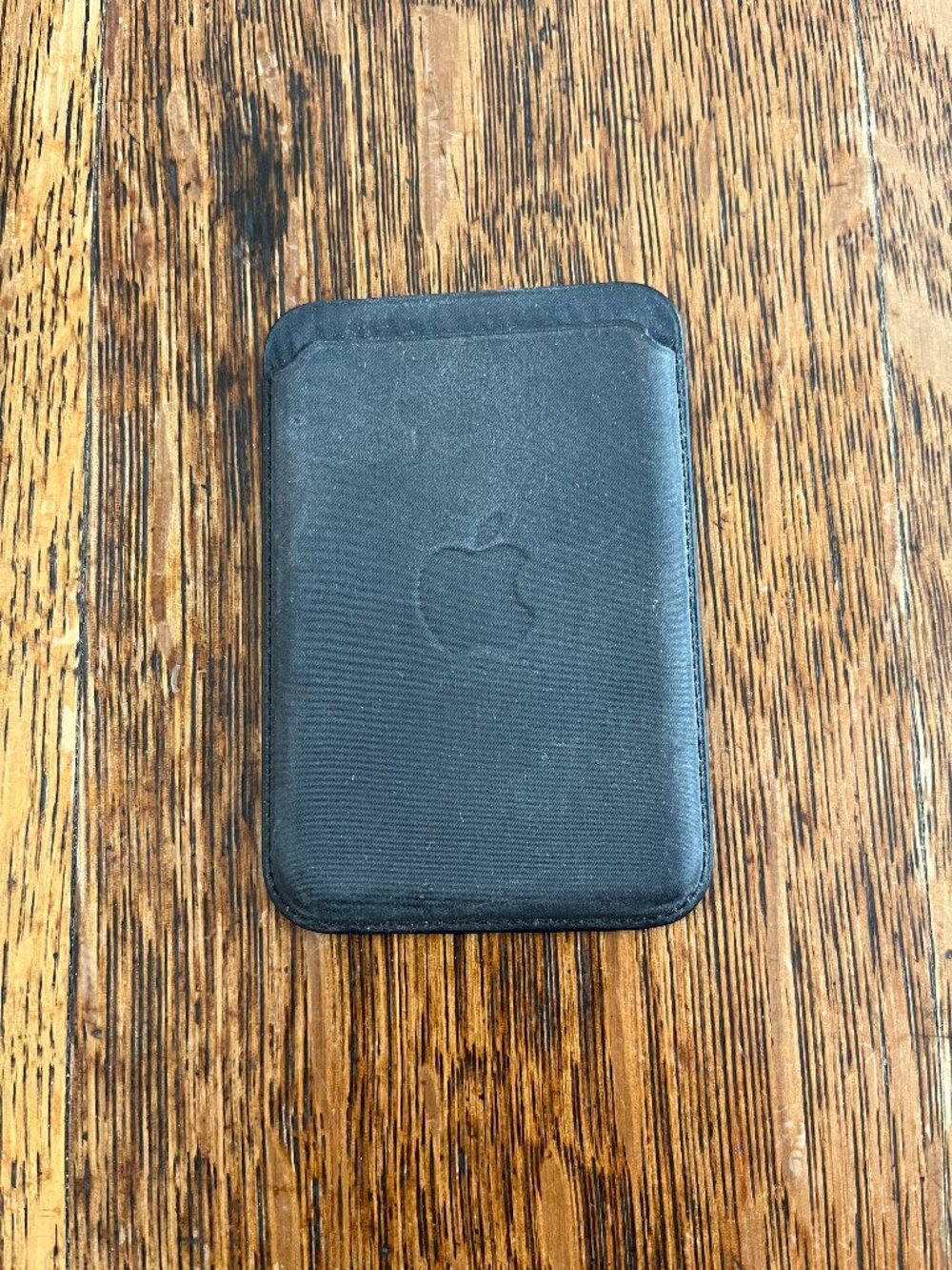 Apple iPhone Wallet with MagSafe